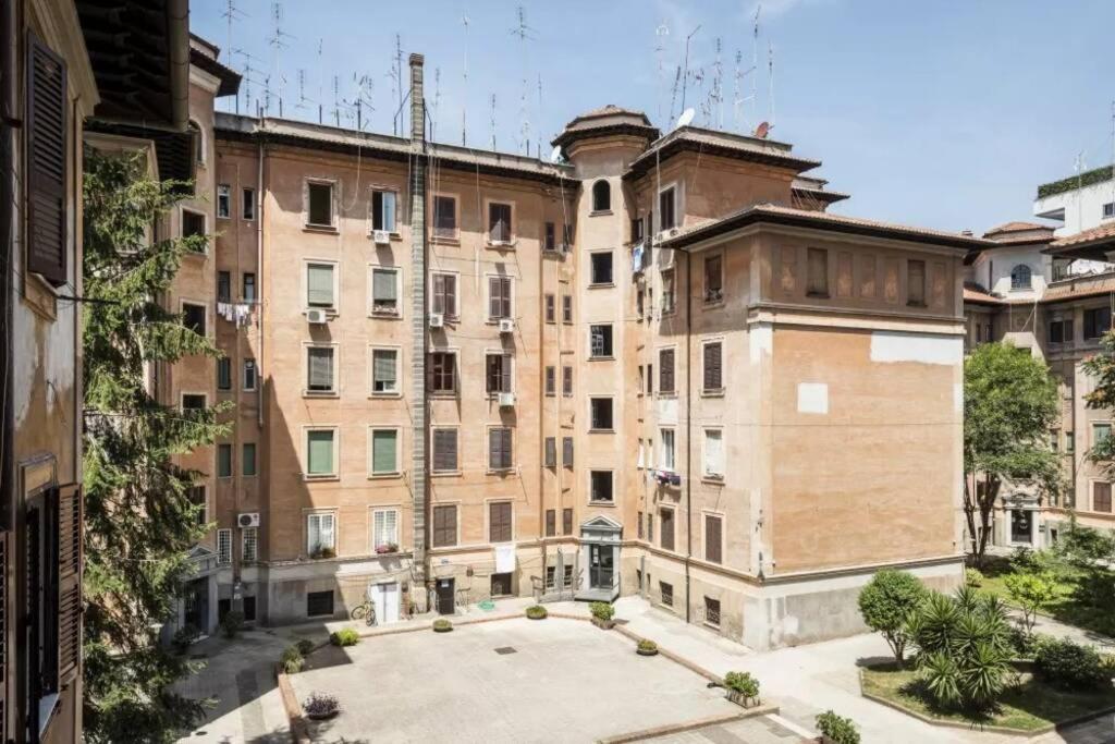 The Market At Trastevere Рим Екстериор снимка